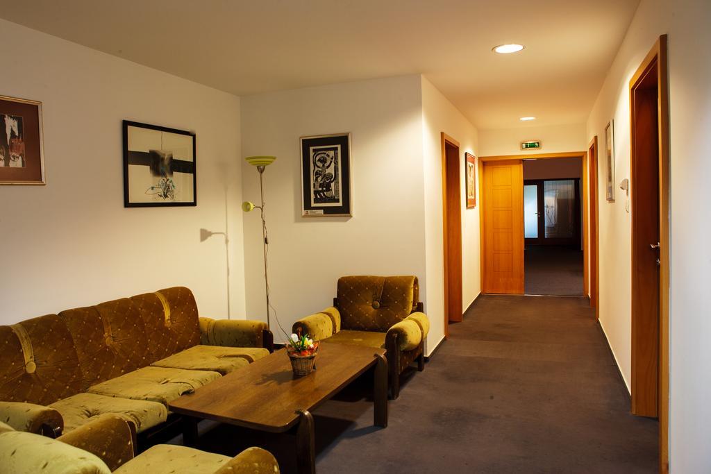 Lipa Hotel Es Etterem Szentgotthard Luaran gambar